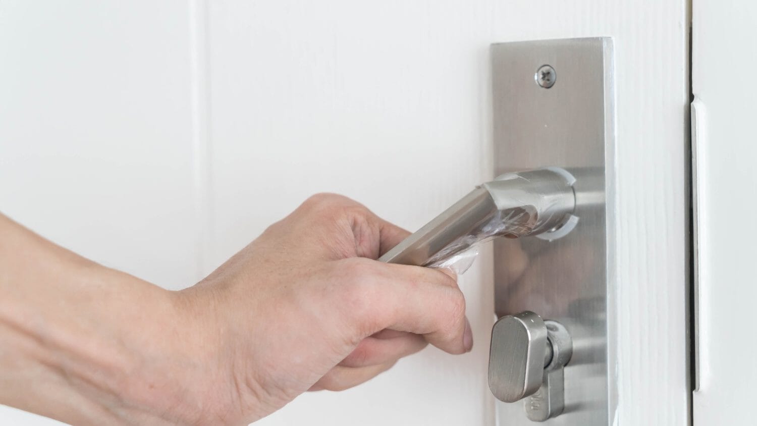 How Changing Your Locks Can Protect Your Family and Valuables | 2 | Locks Installation